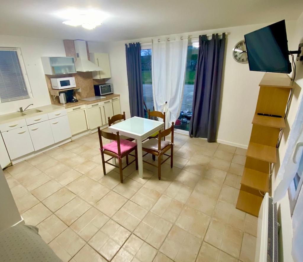 Chevrerie Des Oliviers Βίλα Saint-Georges-sur-Allier Εξωτερικό φωτογραφία